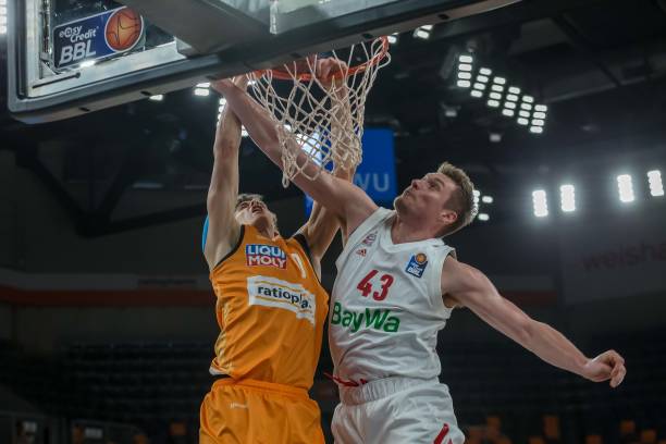 在瓜迪奥拉 在瓜迪奥拉