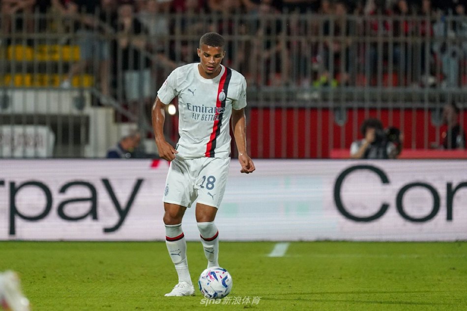 后防线的支 后防线的支