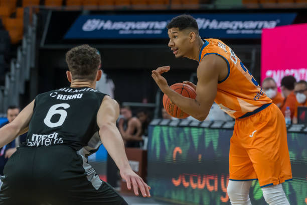 阿森纳中场 阿森纳中场